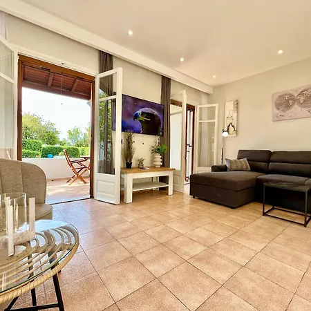Beachfront Gardenmare By Dadovillas Daire *