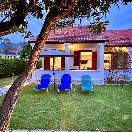 Beachfront Gardenmare By Dadovillas Daire