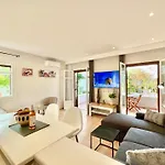 Beachfront Gardenmare By Dadovillas Apartamento Litheres