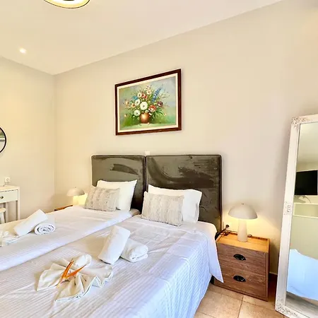 Apartmán Beachfront Gardenmare By Dadovillas Litheres