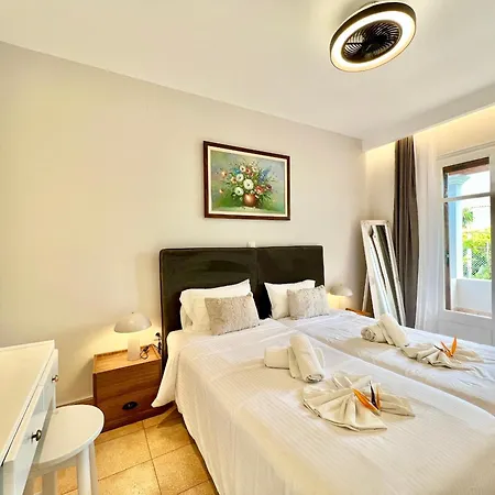 Апартаменты Beachfront Gardenmare By Dadovillas