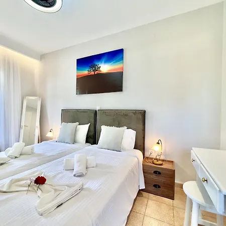 Beachfront Gardenmare By Dadovillas *