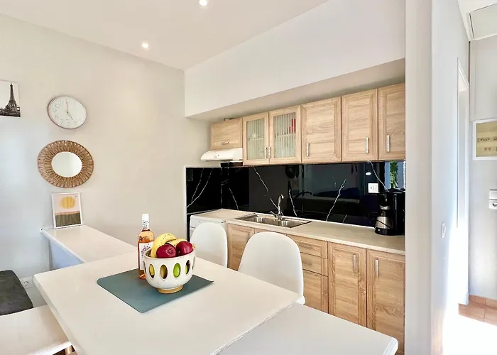 Beachfront Gardenmare By Dadovillas * Litheres