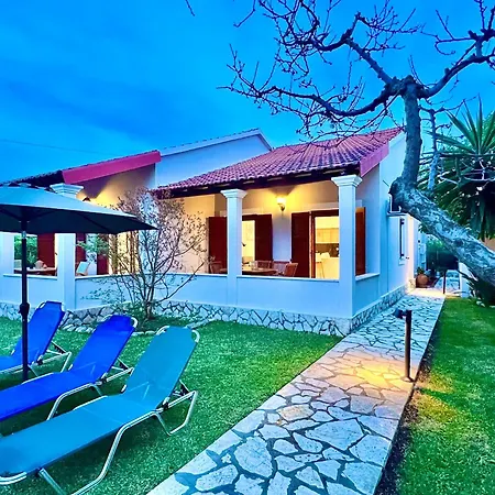 Beachfront Gardenmare By Dadovillas * Litheres