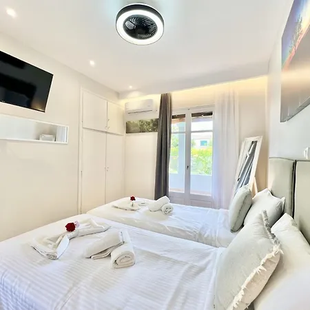 Beachfront Gardenmare By Dadovillas Litheres