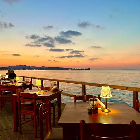 Διαμέρισμα Beachfront Gardenmare By Dadovillas *