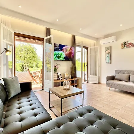 Beachfront Gardenmare By Dadovillas דירה *