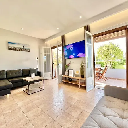 Beachfront Gardenmare By Dadovillas * Litheres