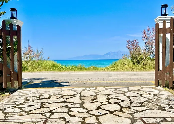 Apartment Beachfront Gardenmare By Dadovillas